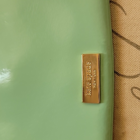 Kate Spade Mini card/coin holder - Picture 3 of 8